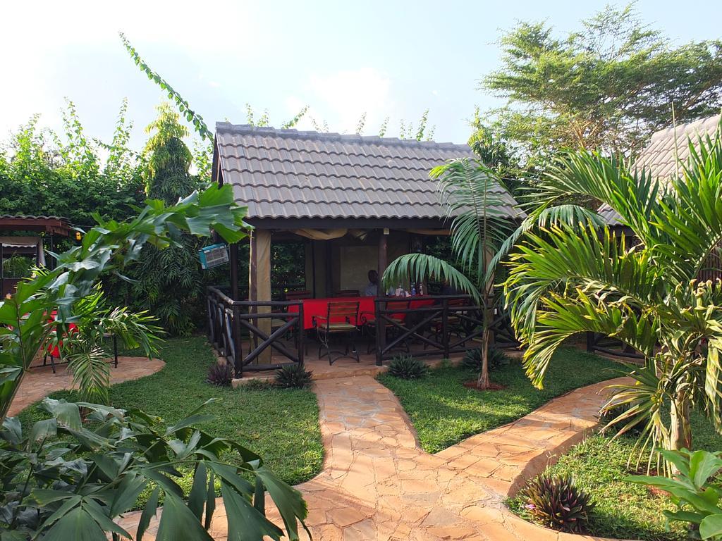 Afrika Lodges Voi Eksteriør bilde